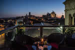 Elegante Hotel con fantastico panorama sul centro storico di Roma (Colosseo-Foro-Piazza Venezia)